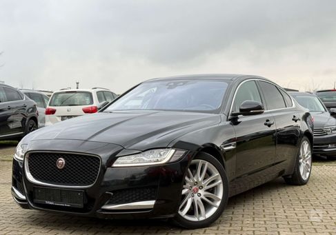 Jaguar XF, 2017