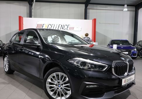 BMW 120, 2023