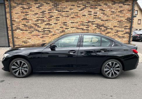 BMW 318, 2024 3