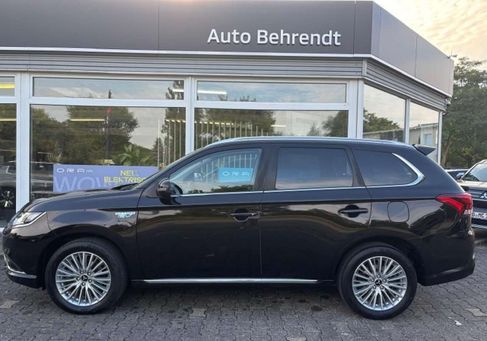 Mitsubishi Outlander, 2020