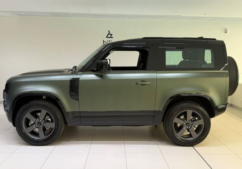 Land Rover Defender, 2026