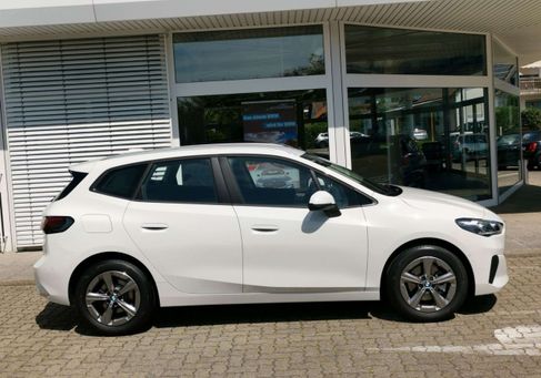 BMW 218, 2022 2