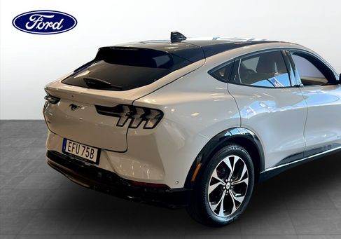Ford Mustang Mach-E, 2021