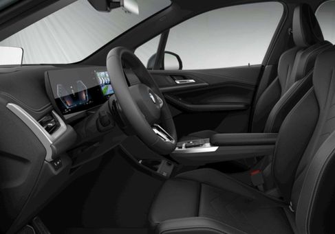 BMW 220, 2023