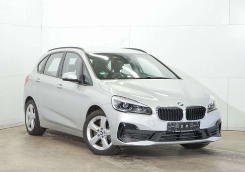 BMW 225, 2020