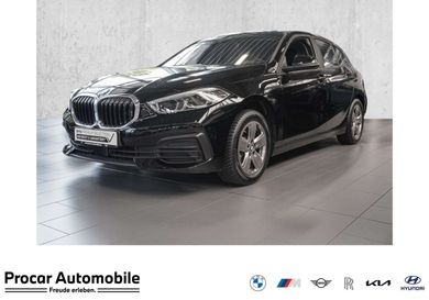 BMW 118, 2022