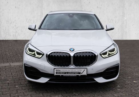 BMW 118, 2023