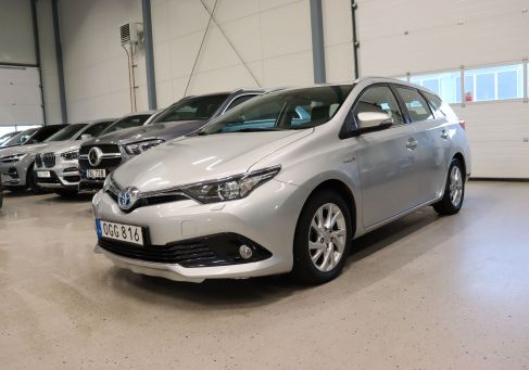 Toyota Auris Touring Sports, 2016
