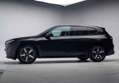BMW iX, 2022