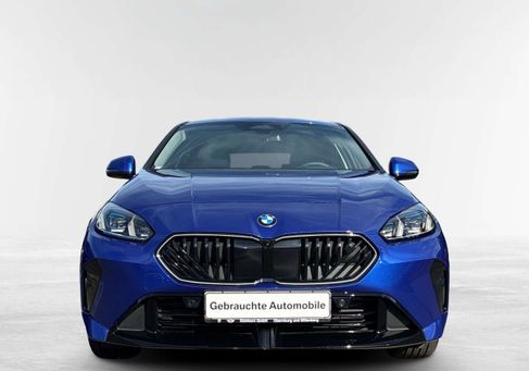 BMW 120, 2025 3