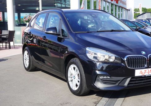BMW 218, 2020 3