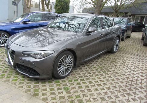 Alfa Romeo Giulia, 2018