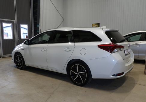 Toyota Auris Touring Sports, 2017