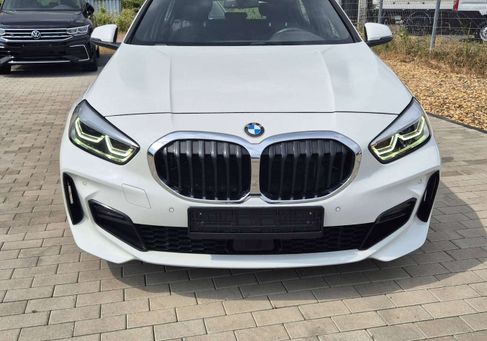 BMW 118, 2023