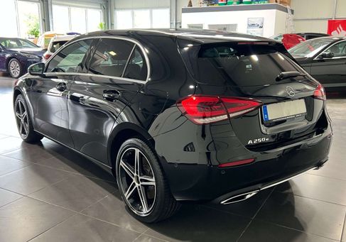 Mercedes-Benz A 250, 2021
