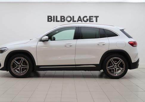 Mercedes-Benz GLA 220, 2021