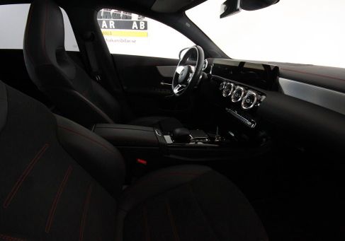 Mercedes-Benz CLA 200 Shooting Brake, 2023