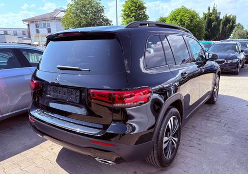 Mercedes-Benz GLB 200, 2022