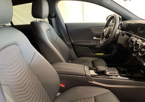 Mercedes-Benz CLA 200, 2023