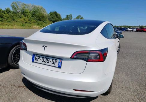 Tesla Model 3, 2023 3