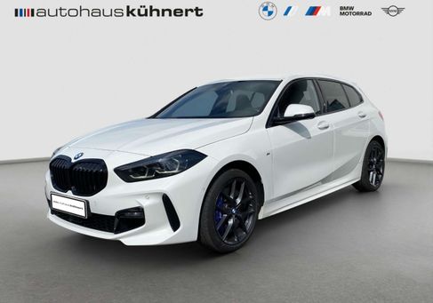 BMW 120, 2022