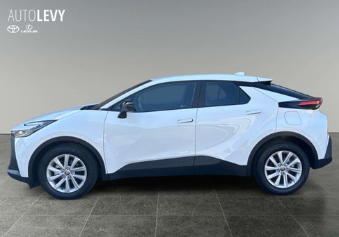 Toyota C-HR, 2024 3