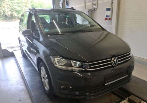 Volkswagen Touran, 2023 3