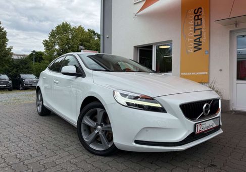 Volvo V40, 2018