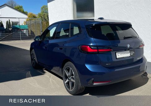 BMW 220, 2025 2