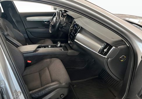 Volvo V90, 2021