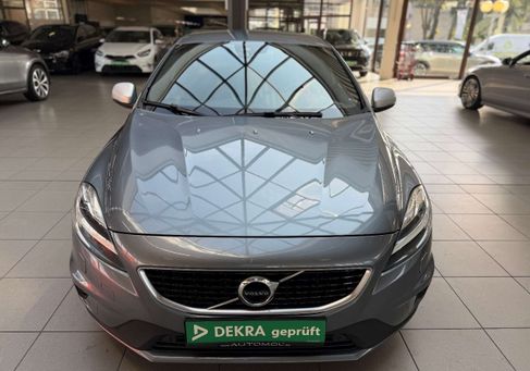 Volvo V40, 2018