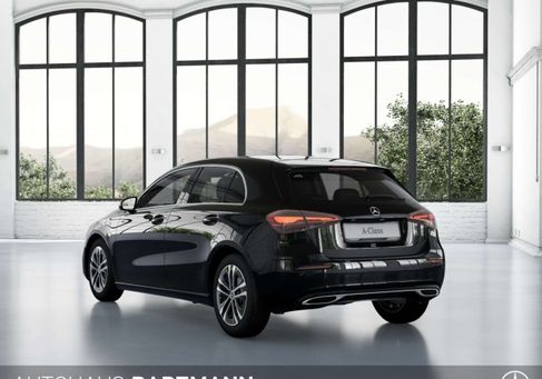 Mercedes-Benz A 180, 2025