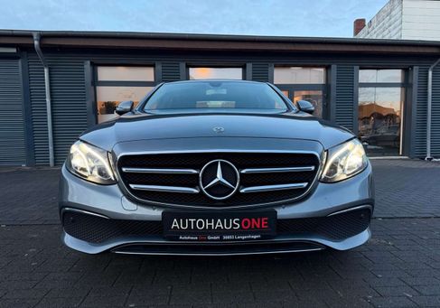 Mercedes-Benz E 220, 2019