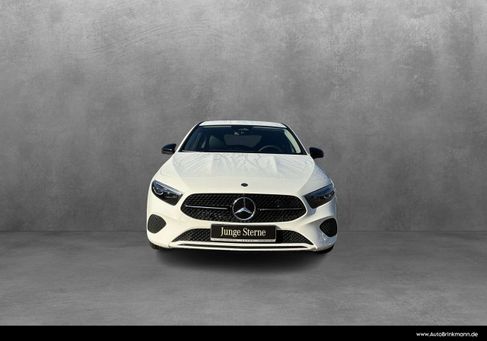 Mercedes-Benz A 200, 2025