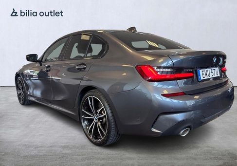 BMW 330, 2021