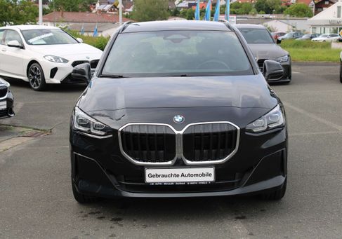 BMW 220, 2023 3