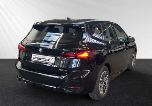 BMW 220, 2024 3
