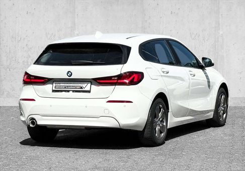 BMW 116, 2021