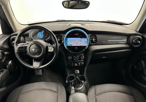MINI ONE, 2021