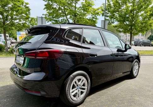 BMW 216, 2025 2