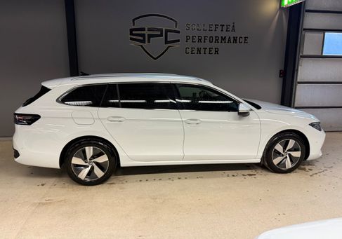 Volkswagen Passat Variant, 2024 2