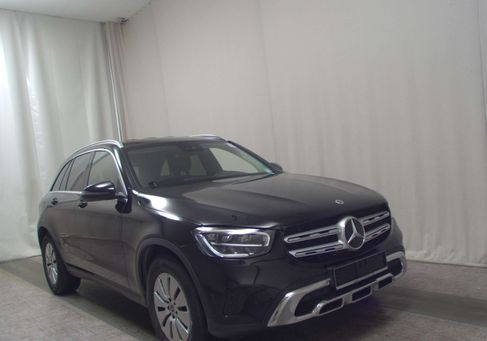 Mercedes-Benz GLC 200, 2021