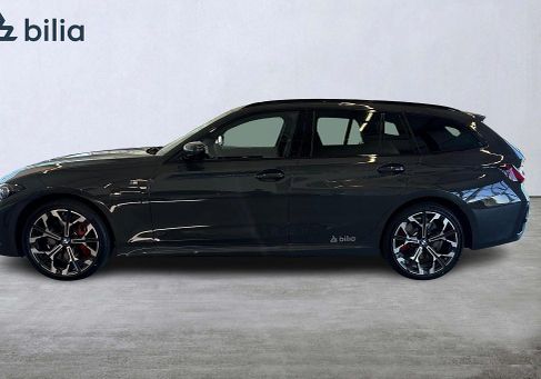 BMW 330, 2026 3