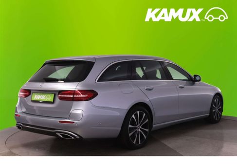 Mercedes-Benz E 300, 2022