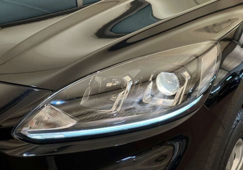 Ford Kuga, 2021