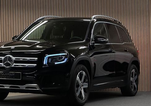 Mercedes-Benz GLB 200, 2023