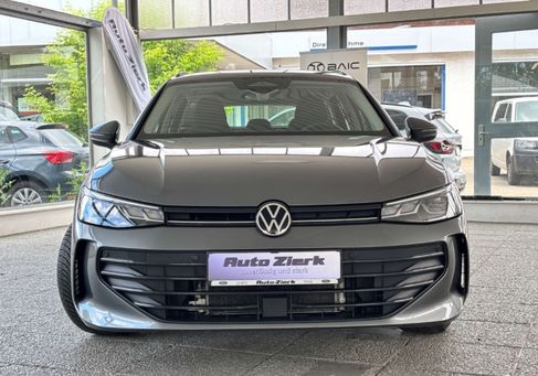 Volkswagen Passat, 2024