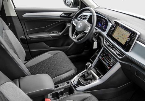 Volkswagen T-Roc, 2024