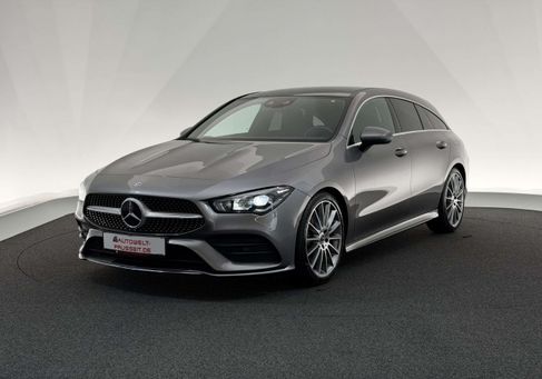 Mercedes-Benz CLA 200, 2022