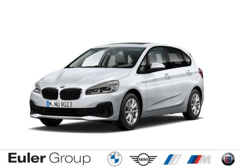 BMW 216, 2020